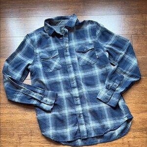 Vans classic fit Men's Blue Plaid flannel Shirt, small